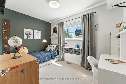 Photo 21 at 33 Murellen Crescent, Victoria Village, Toronto