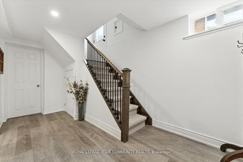 Photo 23 at 33 Murellen Crescent, Victoria Village, Toronto