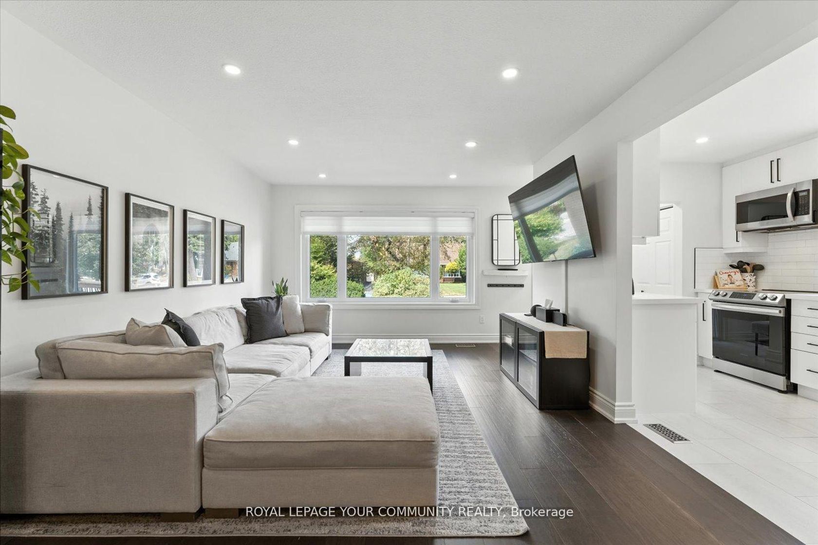 Photo 8 at 33 Murellen Crescent, Victoria Village, Toronto Photo 8 at 33 Murellen Crescent, Victoria Village, Toronto