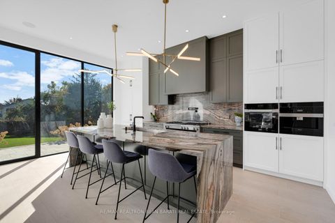 Photo 15 at 21 Idleswift Drive, Uplands, Vaughan