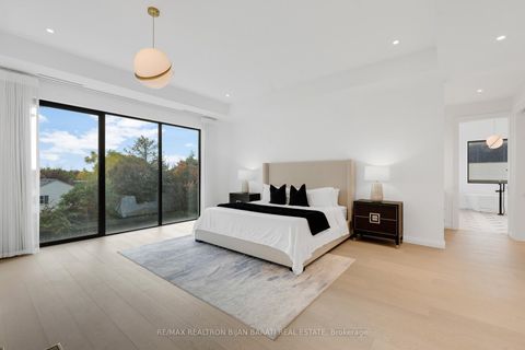 Photo 26 at 21 Idleswift Drive, Uplands, Vaughan