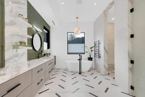 Photo 30 at 21 Idleswift Drive, Uplands, Vaughan