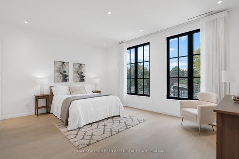 Photo 31 at 21 Idleswift Drive, Uplands, Vaughan