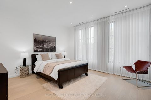 Photo 35 at 21 Idleswift Drive, Uplands, Vaughan