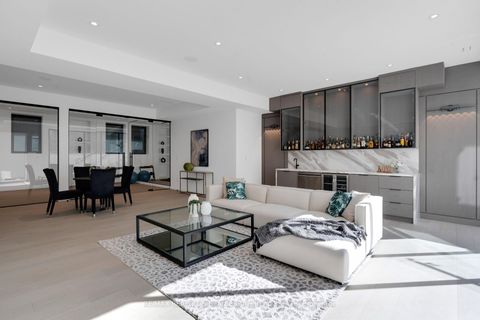 Photo 38 at 21 Idleswift Drive, Uplands, Vaughan