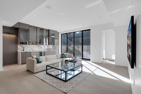 Photo 39 at 21 Idleswift Drive, Uplands, Vaughan