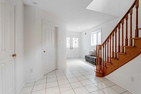 Photo 1 at 87 Woodriver Street, Devonsleigh, Richmond Hill