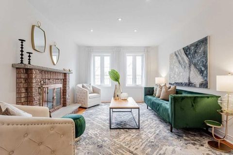 Photo 2 at 87 Woodriver Street, Devonsleigh, Richmond Hill