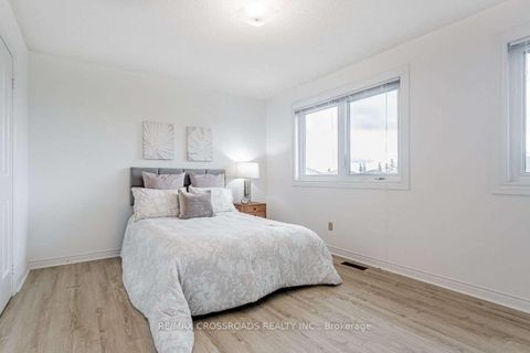 Photo 12 at 87 Woodriver Street, Devonsleigh, Richmond Hill