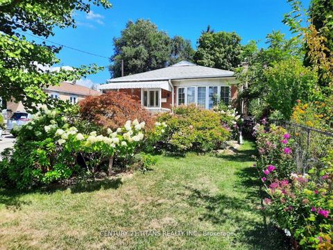 Photo 1 at 3 Saugeen Crescent, Kennedy Park, Toronto Photo 1 at 3 Saugeen Crescent, Kennedy Park, Toronto