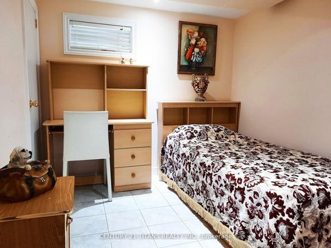 Photo 20 at 3 Saugeen Crescent, Kennedy Park, Toronto Photo 20 at 3 Saugeen Crescent, Kennedy Park, Toronto