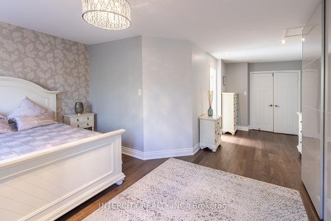 Photo 22 at 23 Halo Court, Patterson, Vaughan