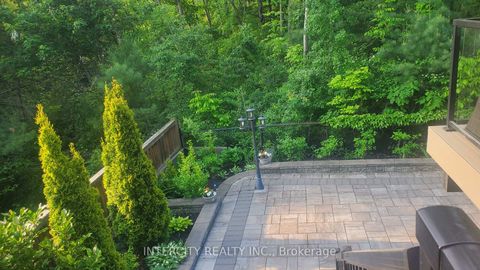 Photo 30 at 23 Halo Court, Patterson, Vaughan