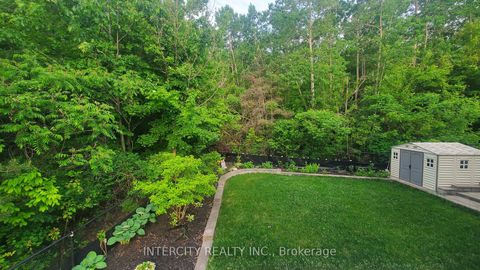 Photo 31 at 23 Halo Court, Patterson, Vaughan