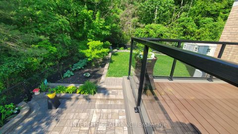 Photo 35 at 23 Halo Court, Patterson, Vaughan