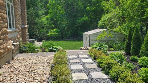 Photo 38 at 23 Halo Court, Patterson, Vaughan