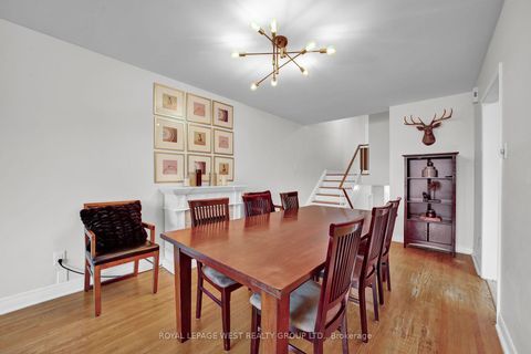 Photo 2 at 58 Frankton Crescent, York University Heights, Toronto