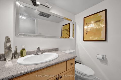 Photo 5 at 58 Frankton Crescent, York University Heights, Toronto