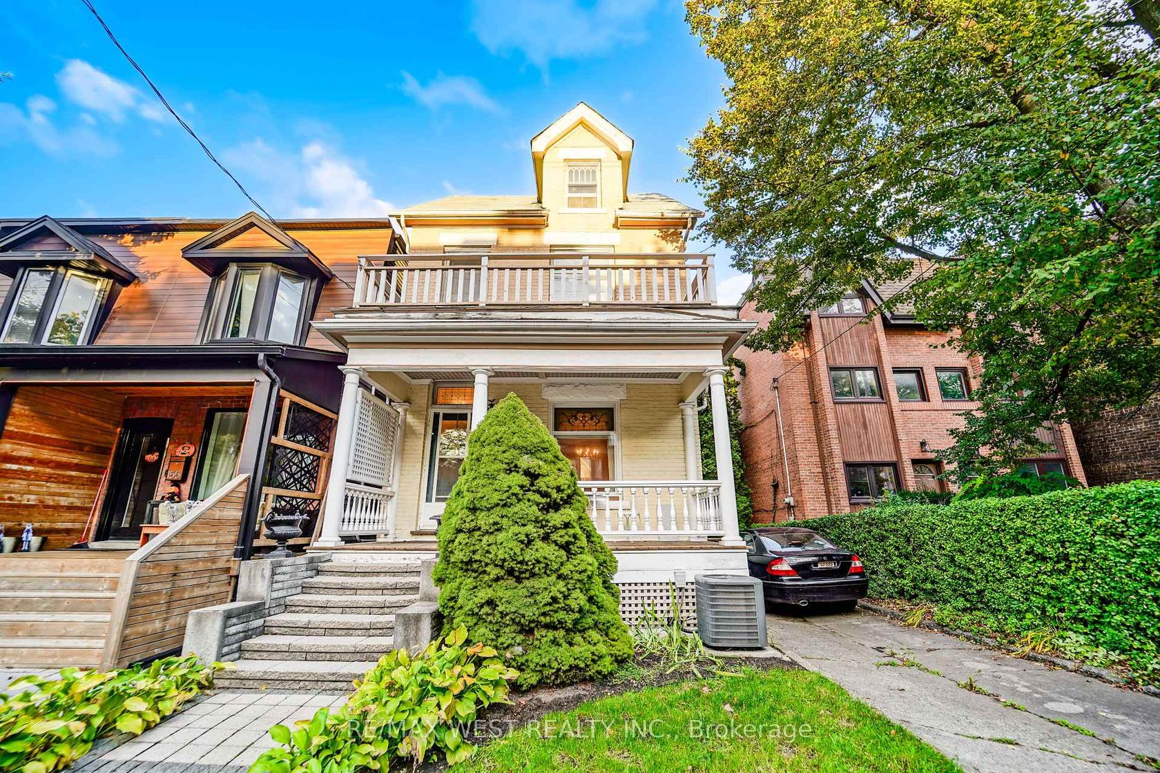 153 Booth Avenue, South Riverdale, Toronto 