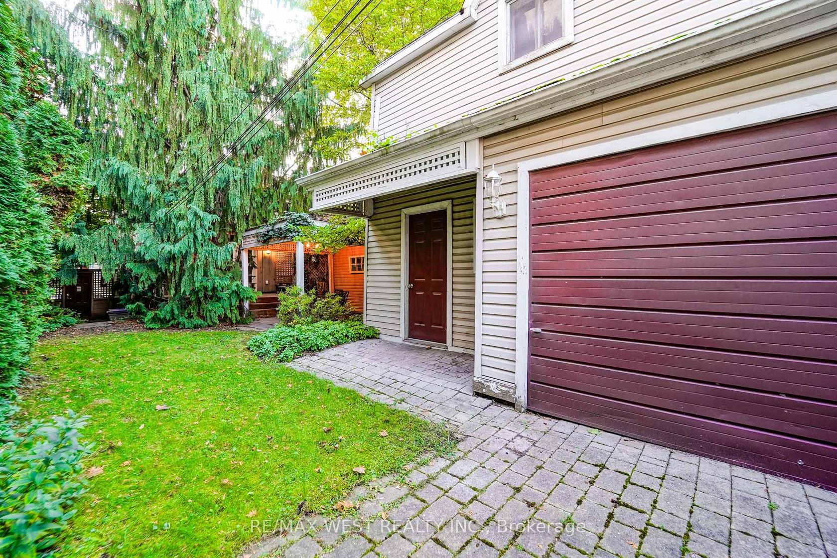 Photo 9 at 153 Booth Avenue, South Riverdale, Toronto Photo 9 at 153 Booth Avenue, South Riverdale, Toronto