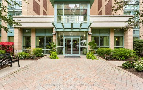 Photo 3 at LPH07 - 7 Michael Power Place, City Centre West, Toronto