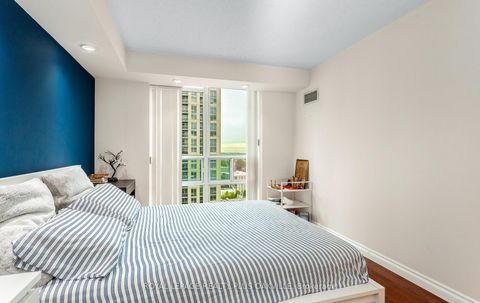 Photo 32 at LPH07 - 7 Michael Power Place, City Centre West, Toronto