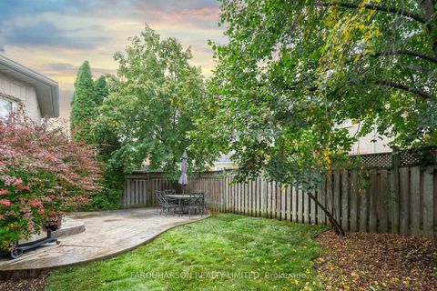 Photo 1 at 129 Fox Hound Crescent, Vellore Village, Vaughan