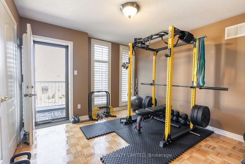 Photo 17 at 129 Fox Hound Crescent, Vellore Village, Vaughan