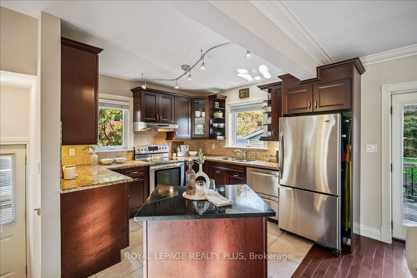 Photo 18 at 265 Winnett Avenue, Cedarvale, Toronto Photo 18 at 265 Winnett Avenue, Cedarvale, Toronto