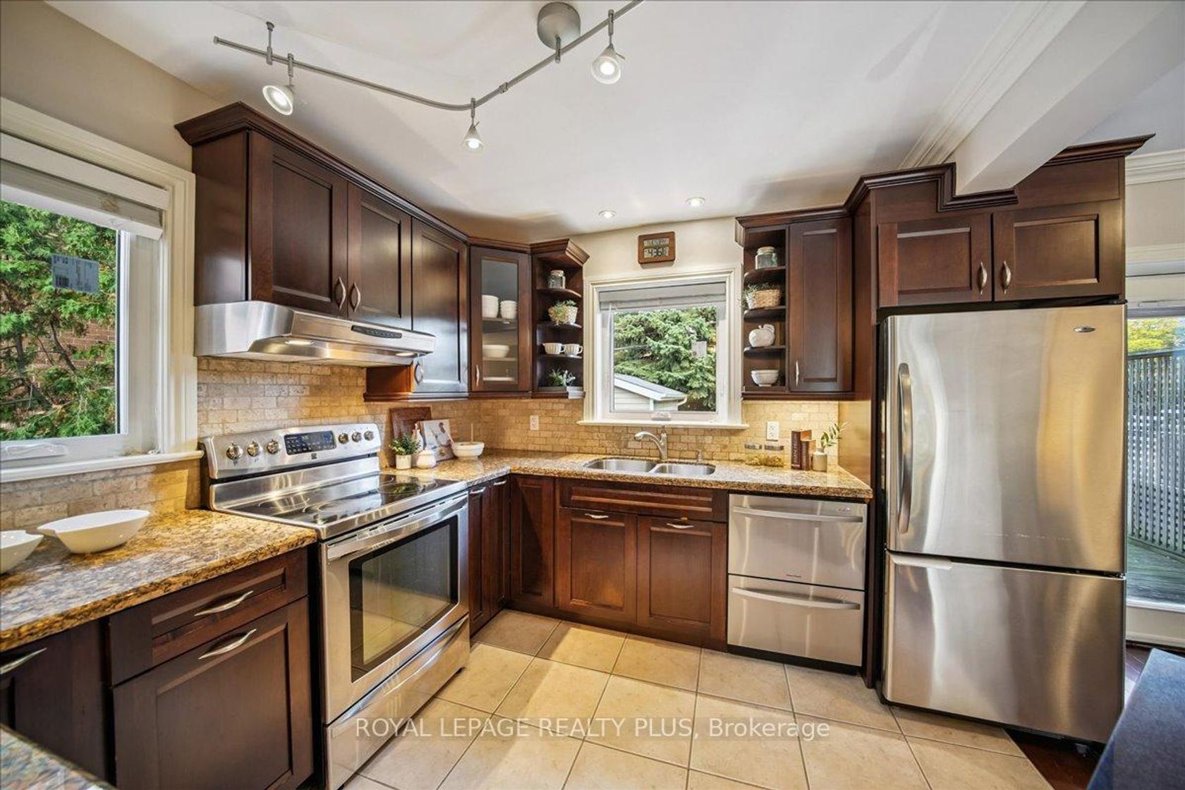 Photo 20 at 265 Winnett Avenue, Cedarvale, Toronto Photo 20 at 265 Winnett Avenue, Cedarvale, Toronto
