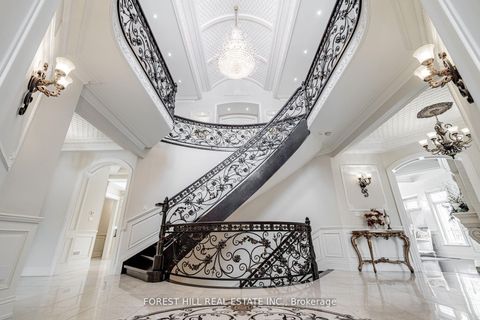 Photo 4 at 4 Fifeshire Road, Windfields, Toronto