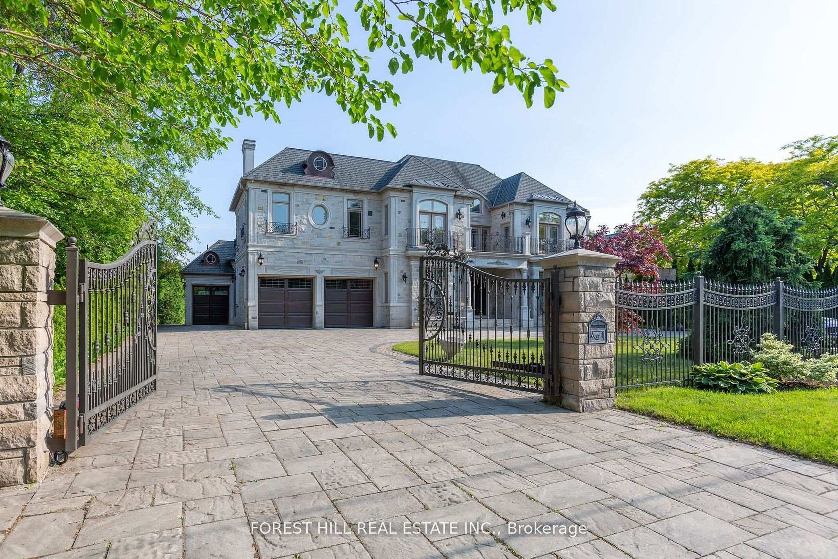 4 Fifeshire Road, Windfields, Toronto 