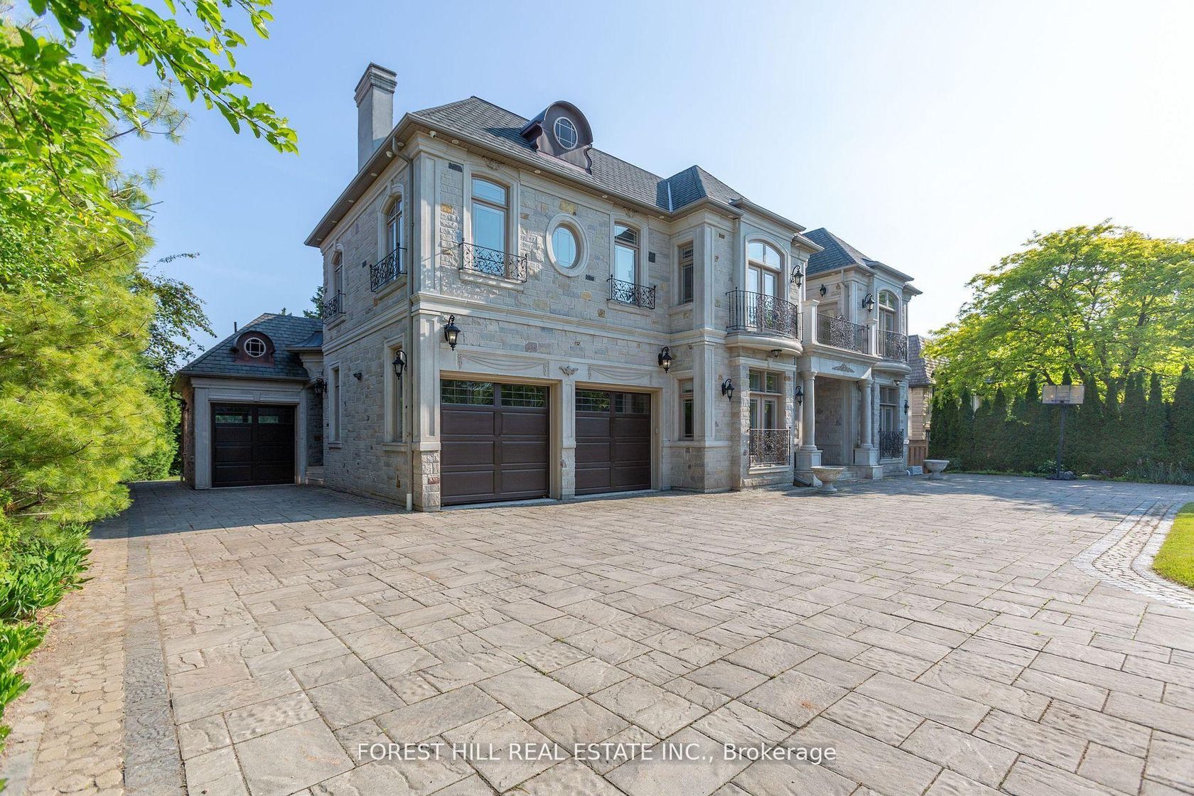 Photo 1 at 4 Fifeshire Road, Windfields, Toronto Photo 1 at 4 Fifeshire Road, Windfields, Toronto