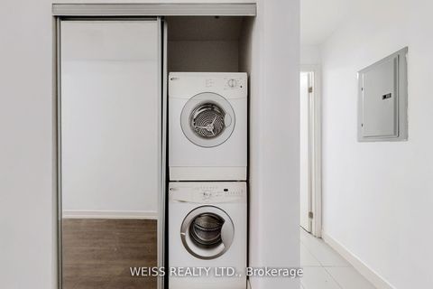 Photo 12 at 215 - 707 Dovercourt Road, Little Italy, Toronto