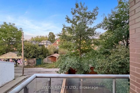 Photo 14 at 215 - 707 Dovercourt Road, Little Italy, Toronto