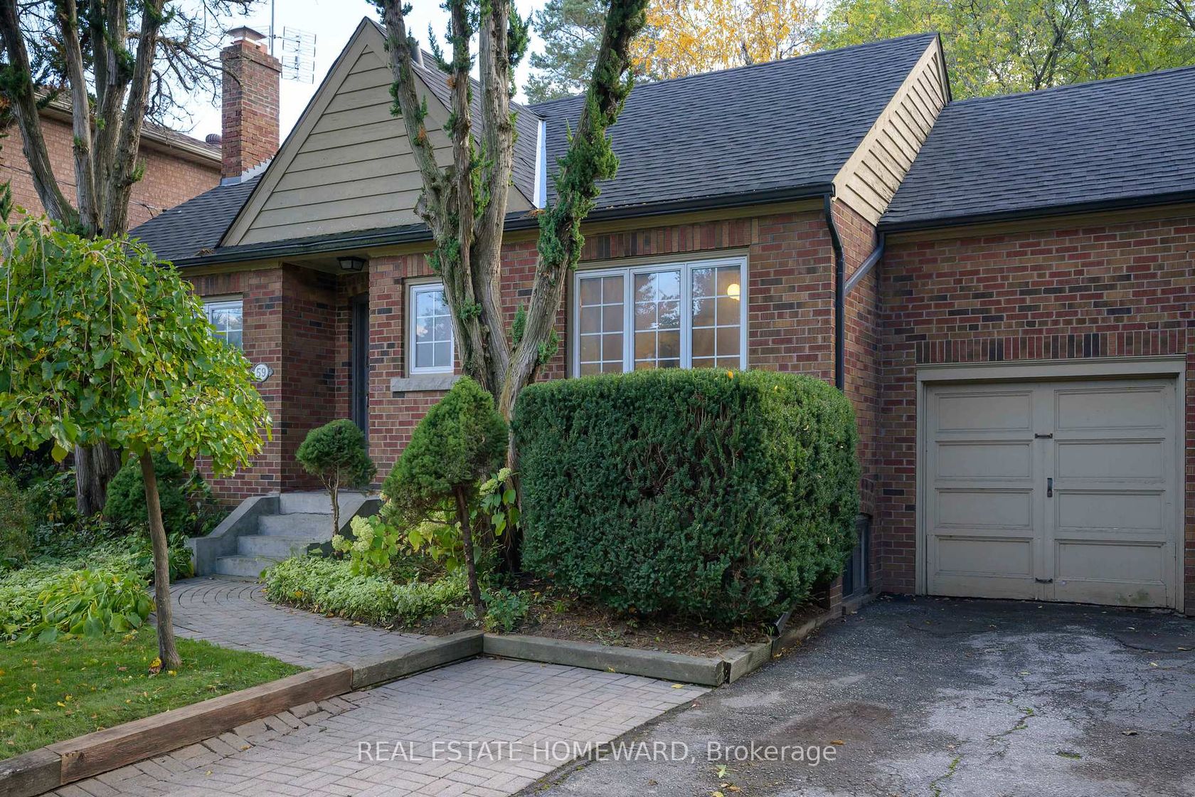 Photo 1 at 59 Parkview Hill Crescent, Parkview, Toronto Photo 1 at 59 Parkview Hill Crescent, Parkview, Toronto