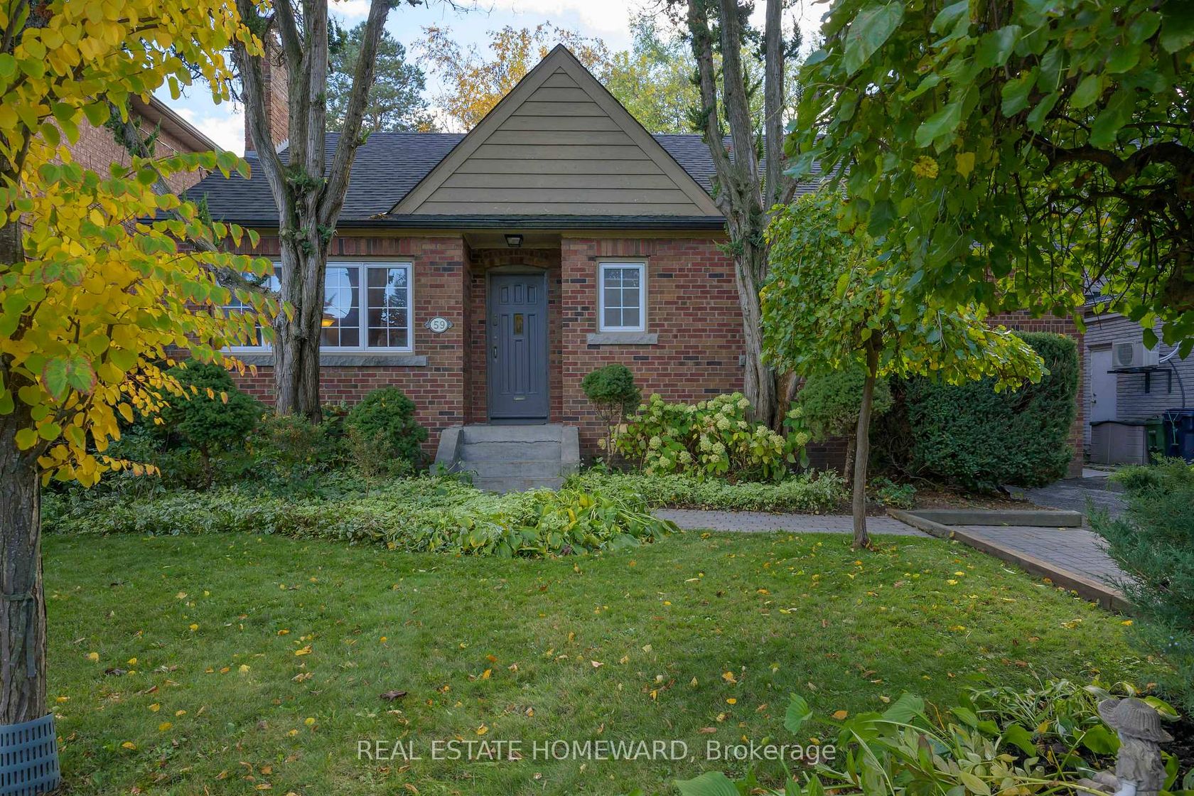 Photo 2 at 59 Parkview Hill Crescent, Parkview, Toronto Photo 2 at 59 Parkview Hill Crescent, Parkview, Toronto