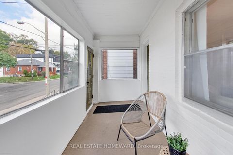 Photo 3 at 255 Westlake Avenue, Lumsden, Toronto
