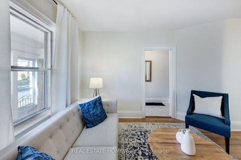 Photo 7 at 255 Westlake Avenue, Lumsden, Toronto