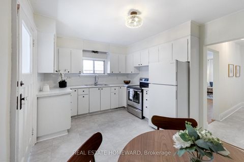 Photo 14 at 255 Westlake Avenue, Lumsden, Toronto