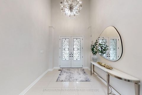 Photo 4 at 501 Palmer Avenue, Bayview Hill, Richmond Hill