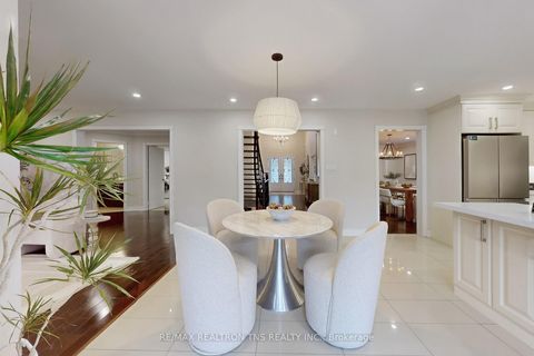 Photo 11 at 501 Palmer Avenue, Bayview Hill, Richmond Hill