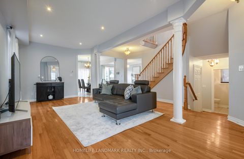 Photo 4 at 187 Colesbrook Road, Westbrook, Richmond Hill