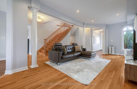 Photo 5 at 187 Colesbrook Road, Westbrook, Richmond Hill