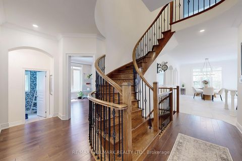 Photo 19 at 436 Paradelle Drive, Oak Ridges Lake Wilcox, Richmond Hill