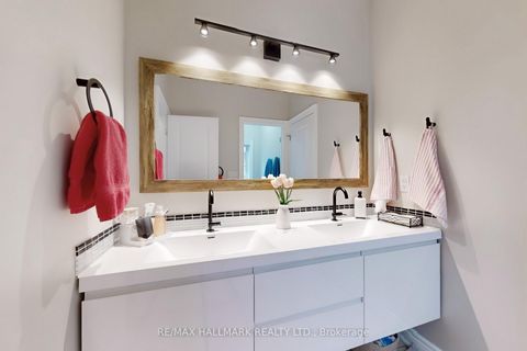 Photo 32 at 436 Paradelle Drive, Oak Ridges Lake Wilcox, Richmond Hill