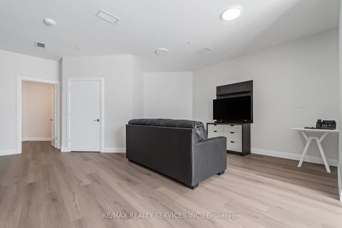 Photo 4 at #2 - 30 DEAN PARK Road, Rouge E11, Toronto
