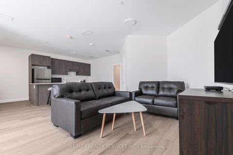 Photo 5 at #2 - 30 DEAN PARK Road, Rouge E11, Toronto