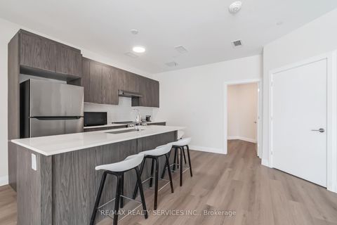Photo 6 at #2 - 30 DEAN PARK Road, Rouge E11, Toronto