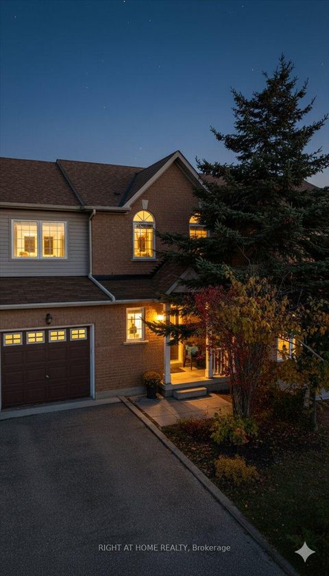 Photo 1 at 84 Trevino Circle, East Bayfield, Barrie Photo 1 at 84 Trevino Circle, East Bayfield, Barrie